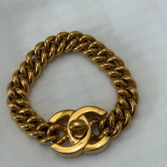 CHANEL CC Turnlock Gold Chain Bracelet